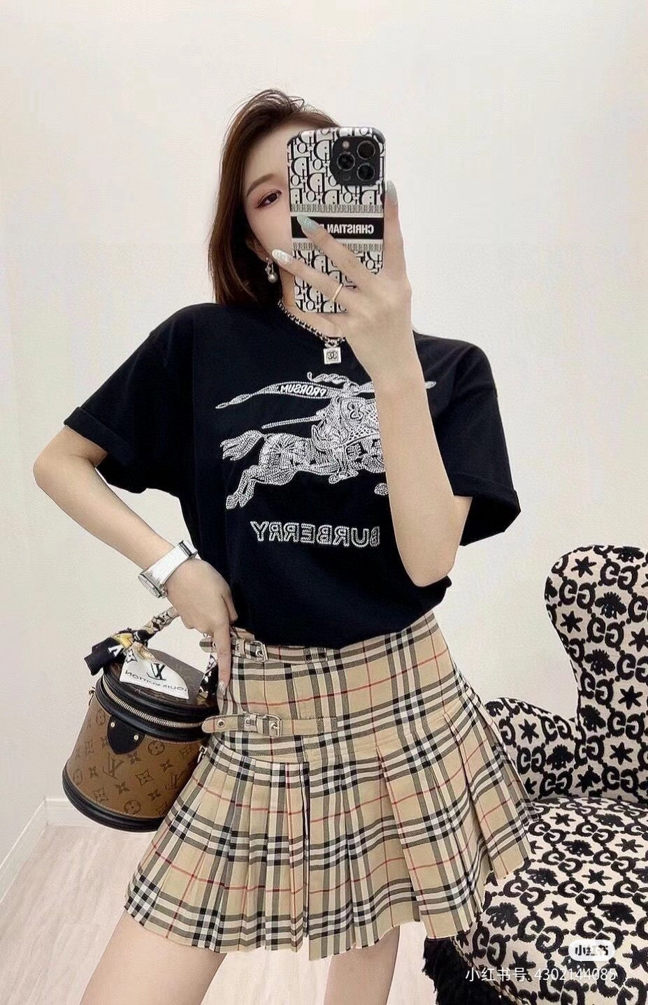 Burberry T-Shirt - Knight Graphic - Phantom Kicks