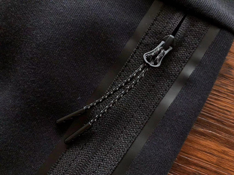 NIKE TECH FLEECE PANTS x DARK BEETROOT/PHANTOM - Phantom Kicks