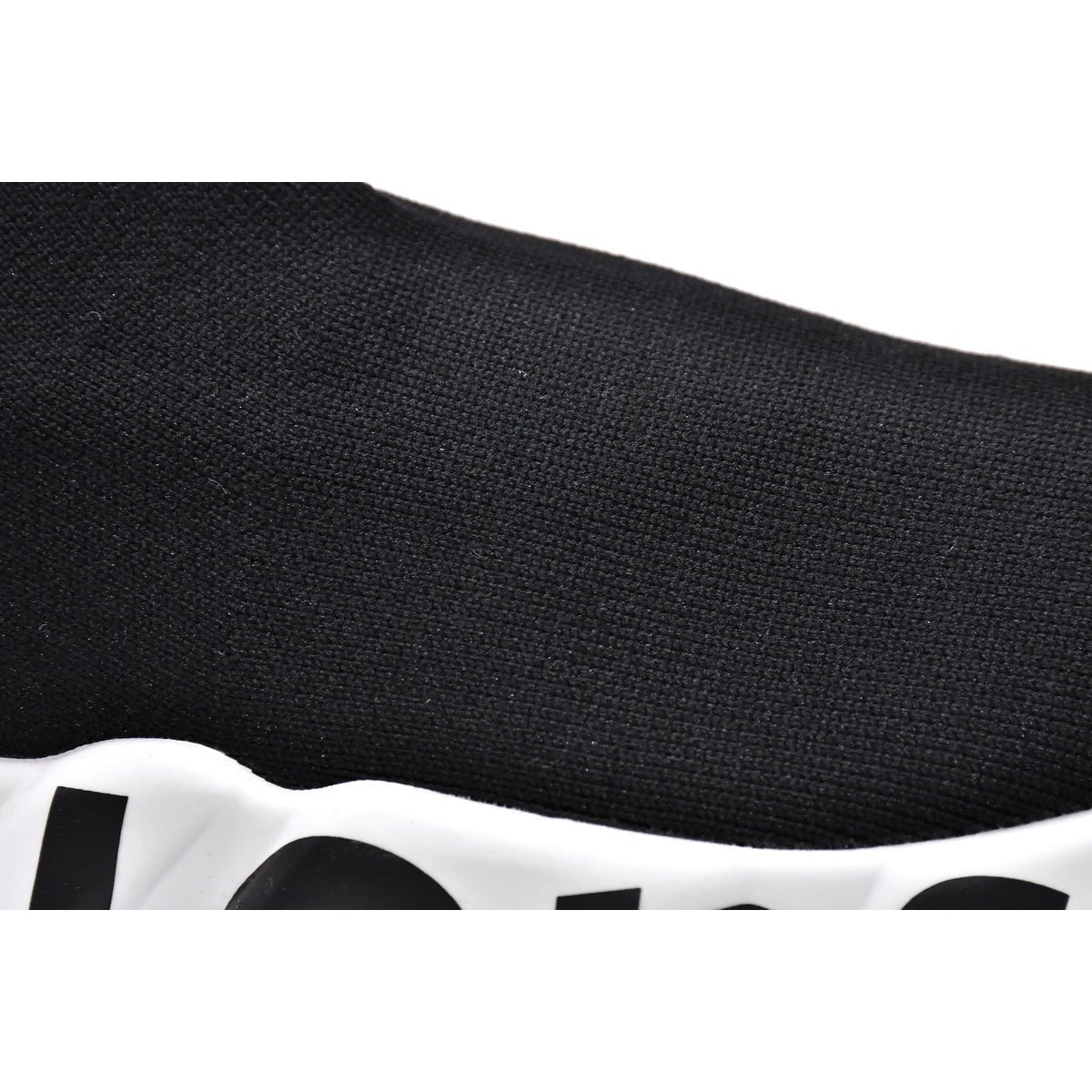 BALENCIAGA SPEED GRAFFITI TRAINER x BLACK WHITE - Phantom Kicks