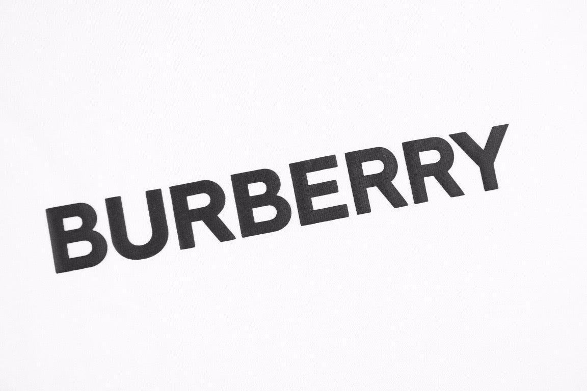 Burberry T-shirt - Phantom Kicks