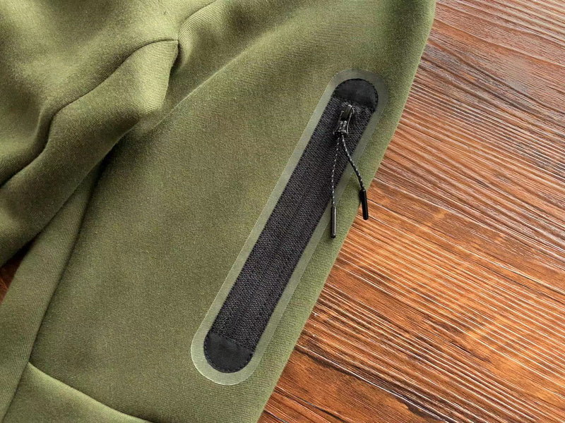 NIKE TECH FLEECE HOODIE x OLIVE GREEN - Phantom Kicks