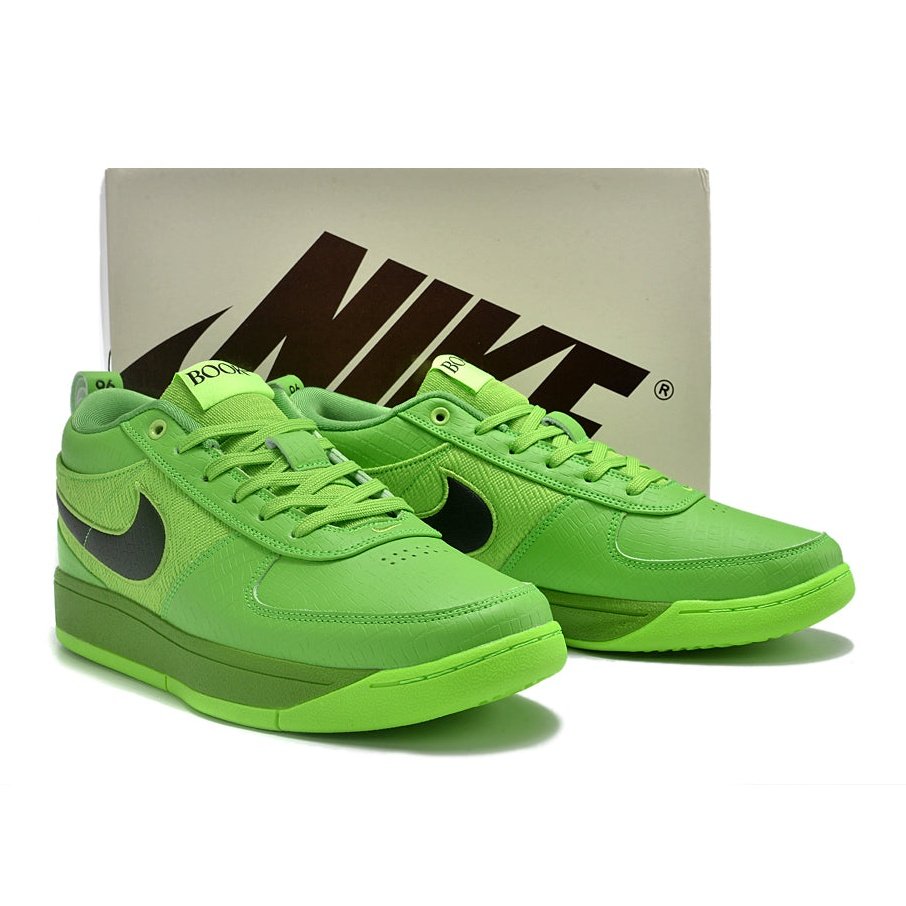 NIKE BOOK 1 x GRINCH - Phantom Kicks