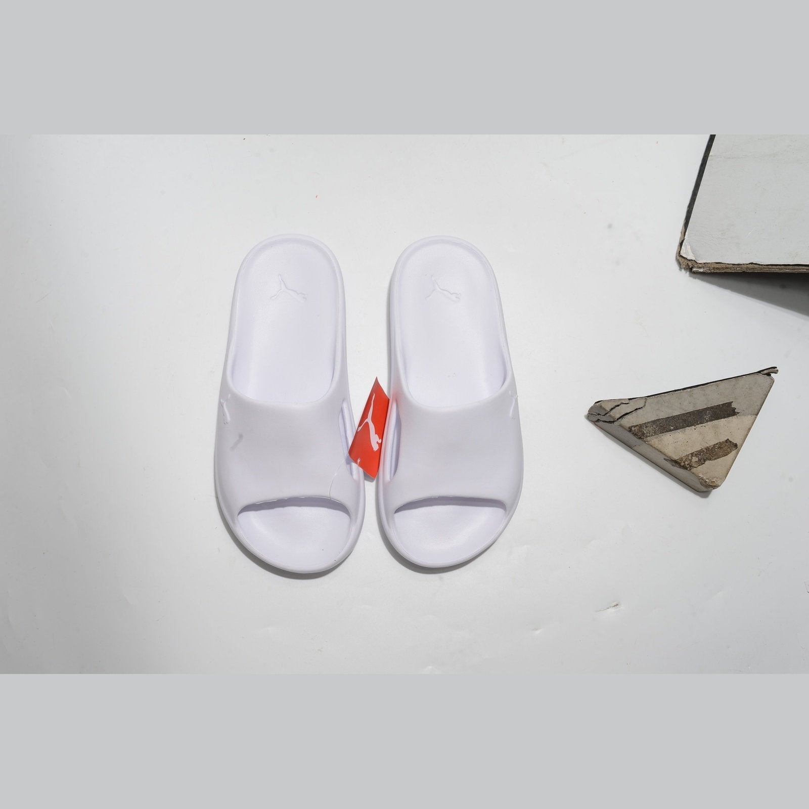 PUMA SHIBUI CAT SLIDE x TRIPLE WHITE - Phantom Kicks