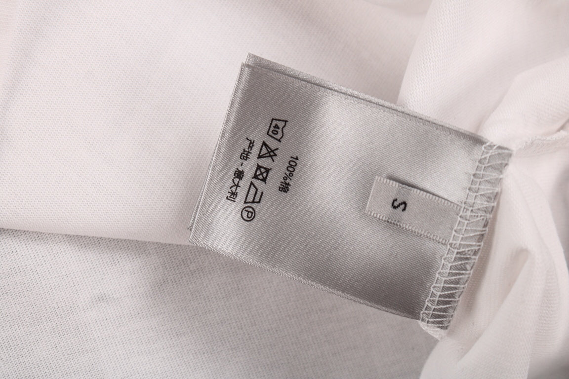 Dior T-Shirt with Floral CD Logo - Phantom Kicks