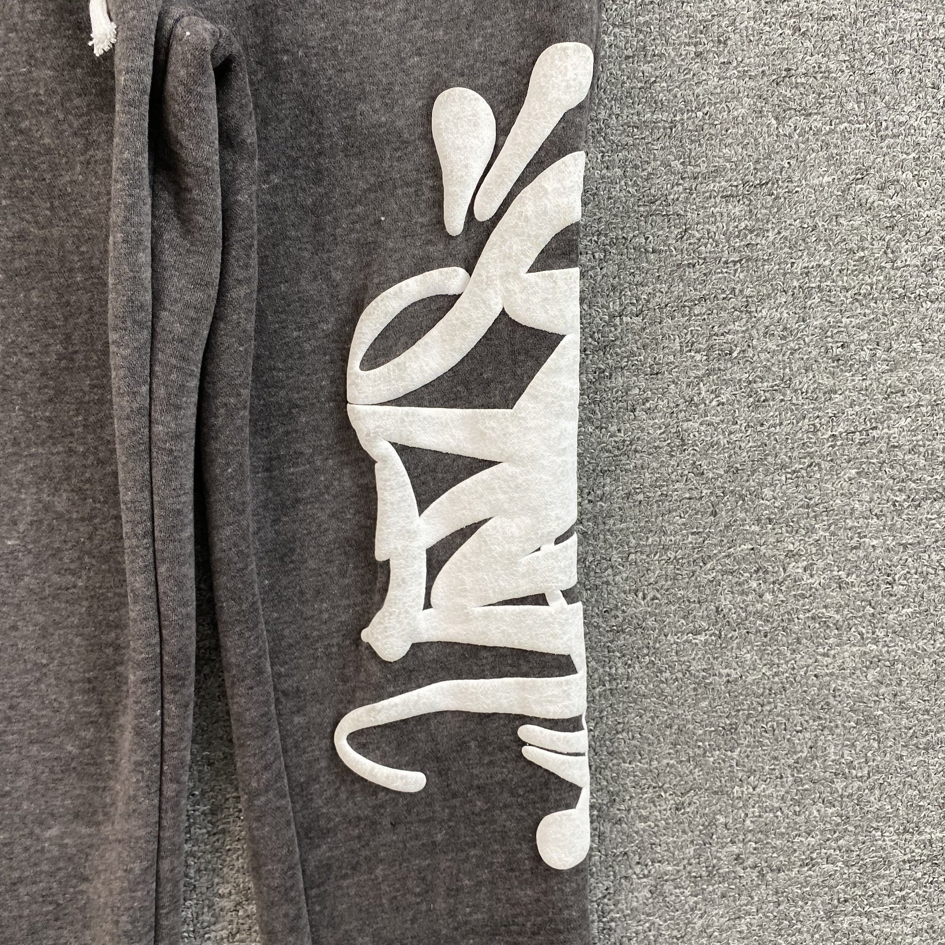 SYNA WORLD SWEATPANTS GREY - Phantom Kicks