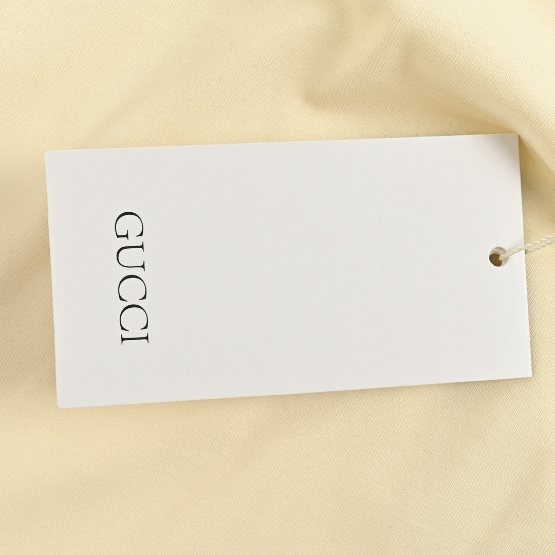 Gucci Strawberry Logo T-Shirt (Beige) - Phantom Kicks