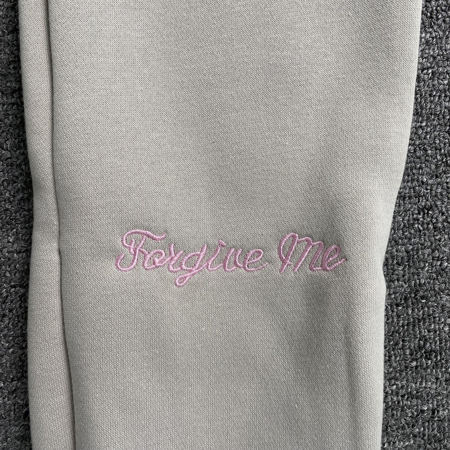 SYNA WORLD SYNA LOGO SWEATPANTS GREY PINK - Phantom Kicks