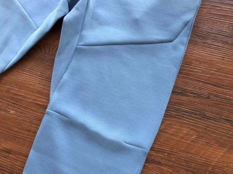 NIKE TECH FLEECE PANTS x LIGHT BLUE - Phantom Kicks