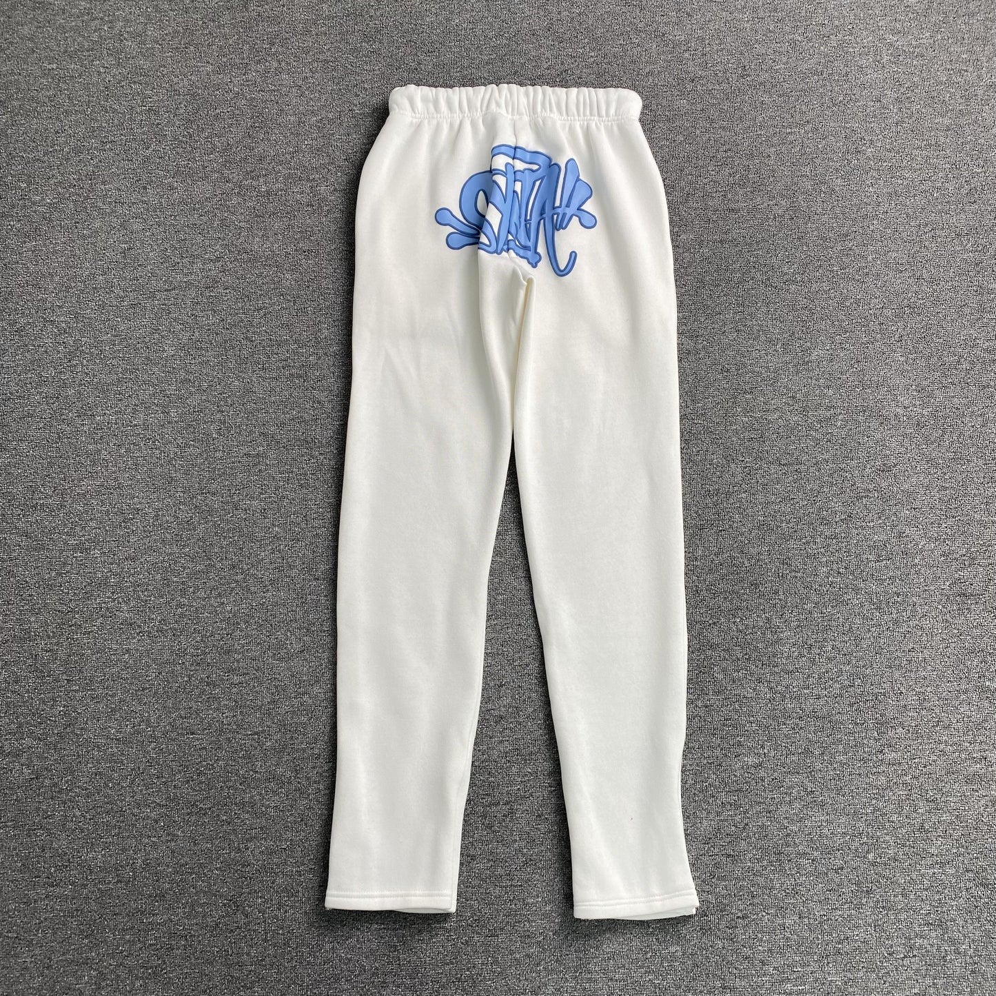 SYNA WORLD SYNA LOGO SWEATPANTS WHITE - Phantom Kicks