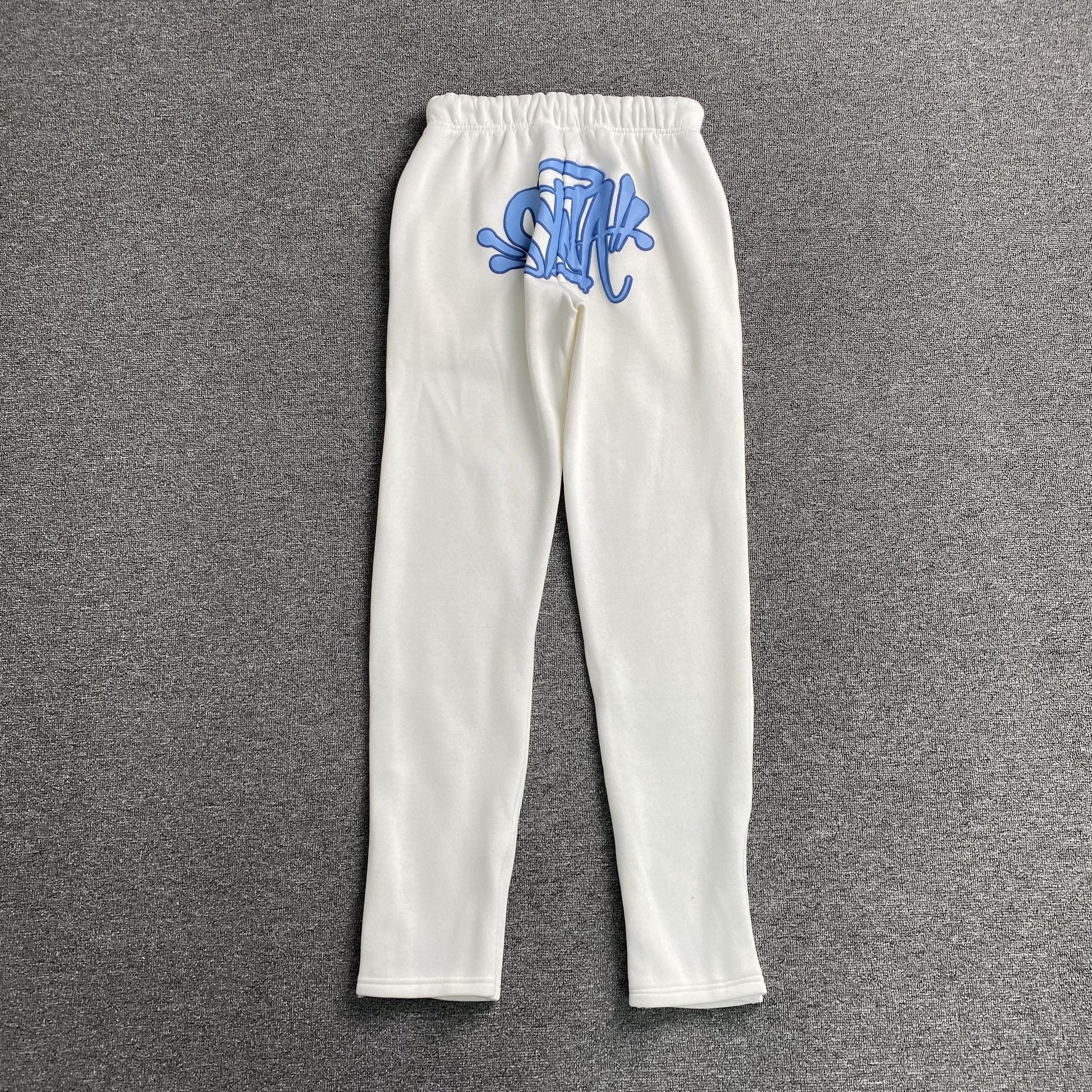 SYNA WORLD SYNA LOGO SWEATPANTS WHITE - Phantom Kicks