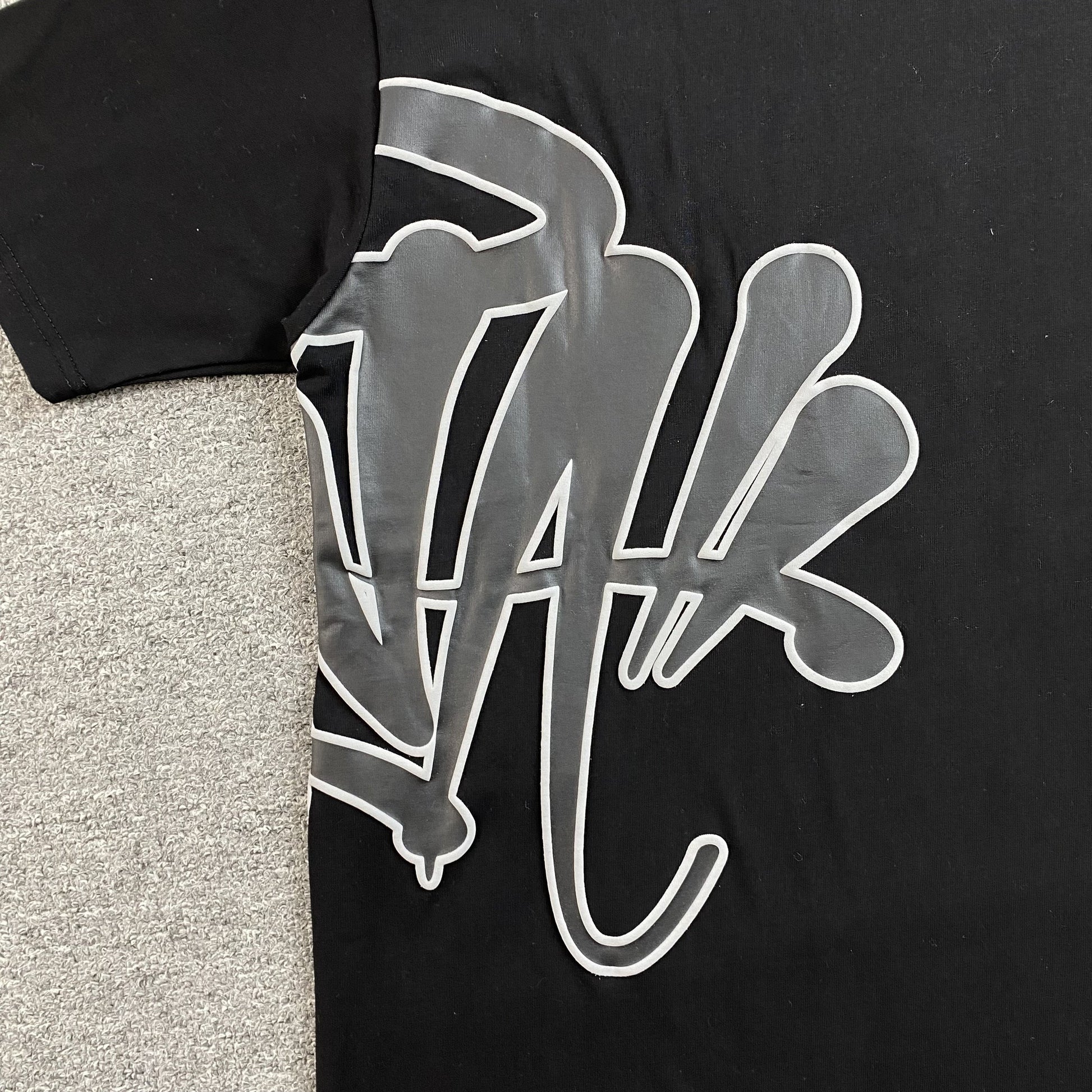 SYNA WORLD T-SHIRT BLACK - Phantom Kicks