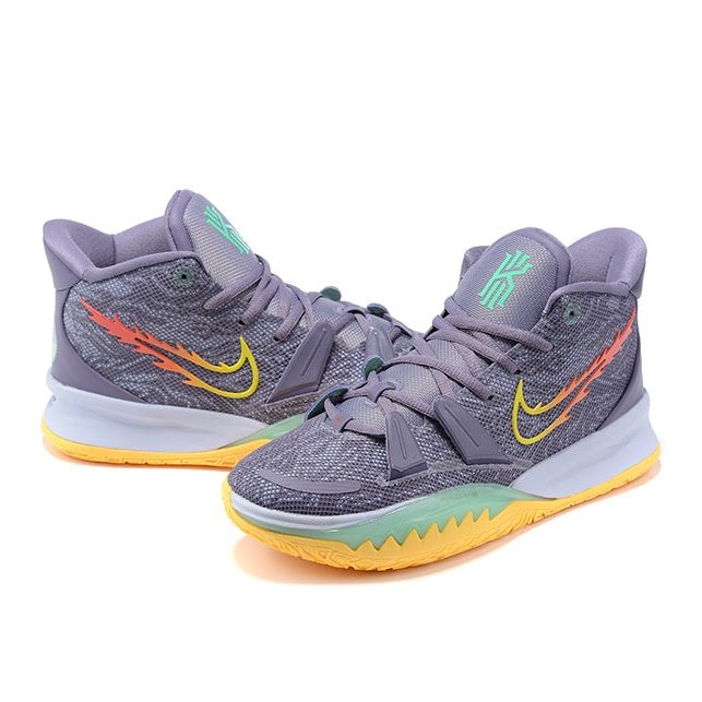 NIKE KYRIE 7 x DAYBREAK - Phantom Kicks