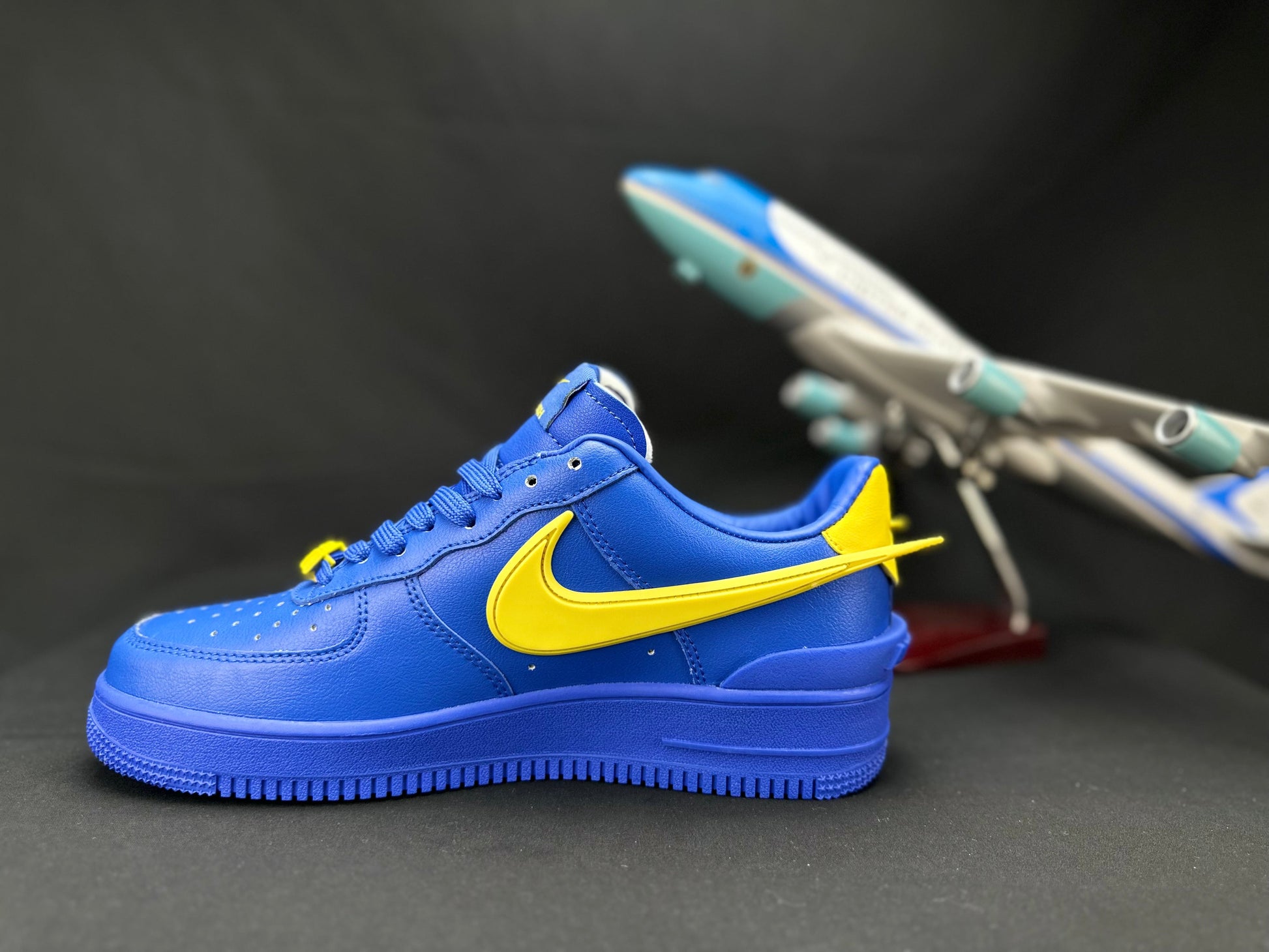 NIKE AIR FORCE 1 "Big Swoosh Blue" - Phantom Kicks