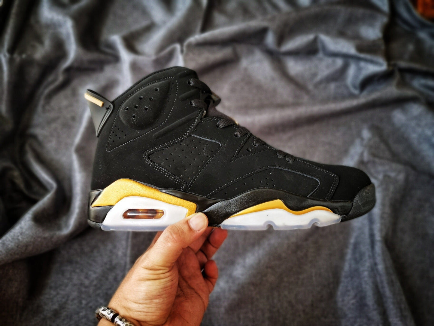 Jordan 6 Black and Gold - Phantom Kicks