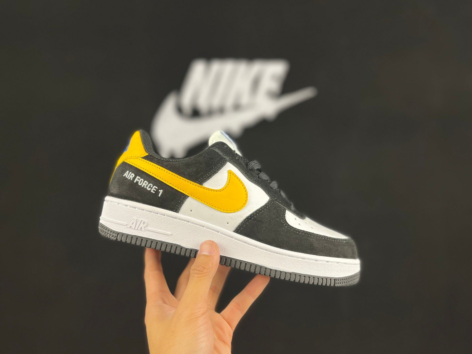 NIKE AIR FORCE 1 Low "Black/White/Yellow Swoosh" - Phantom Kicks
