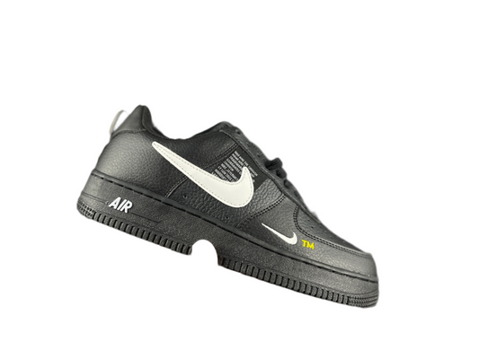 NIKE AIR FORCE 1 Low "All Black" - Phantom Kicks