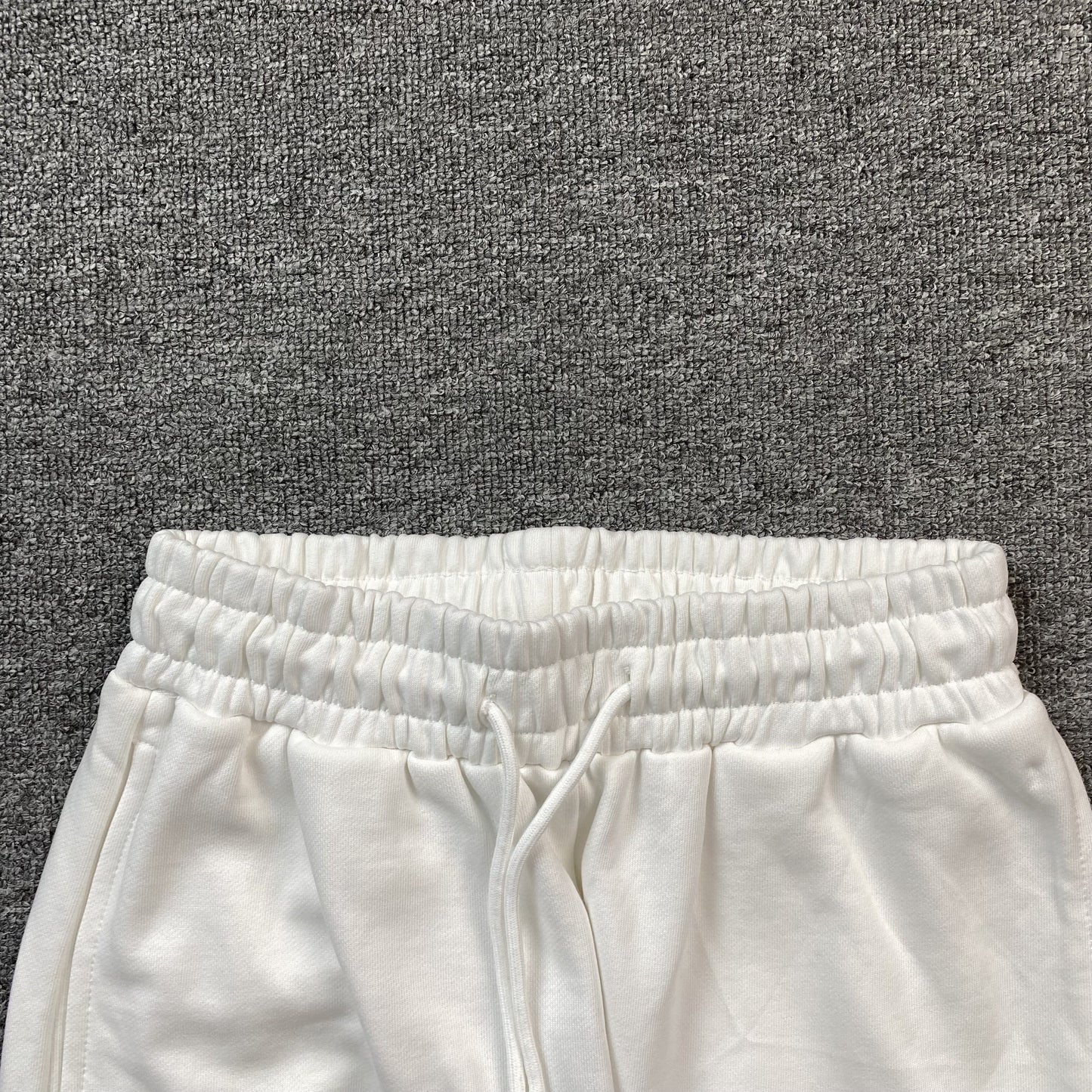 DENIM TEARS COTTON WREATH SWEATPANTS WHITE - Phantom Kicks