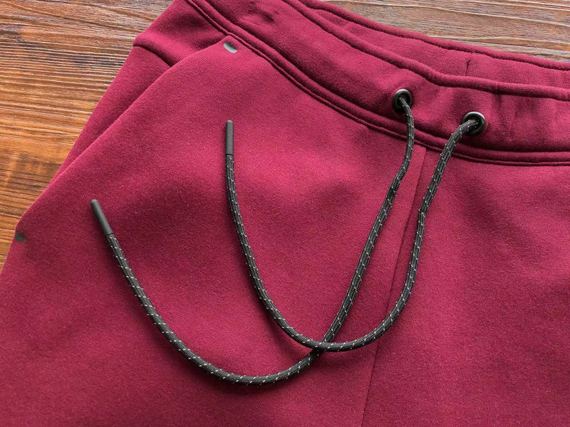 NIKE TECH FLEECE PANTS x BURGUNDY - Phantom Kicks
