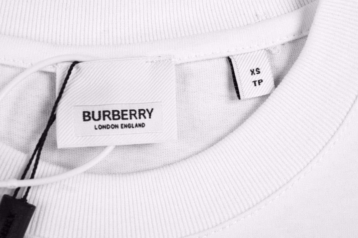 Burberry T-shirt with Check Pocket - Phantom Kicks