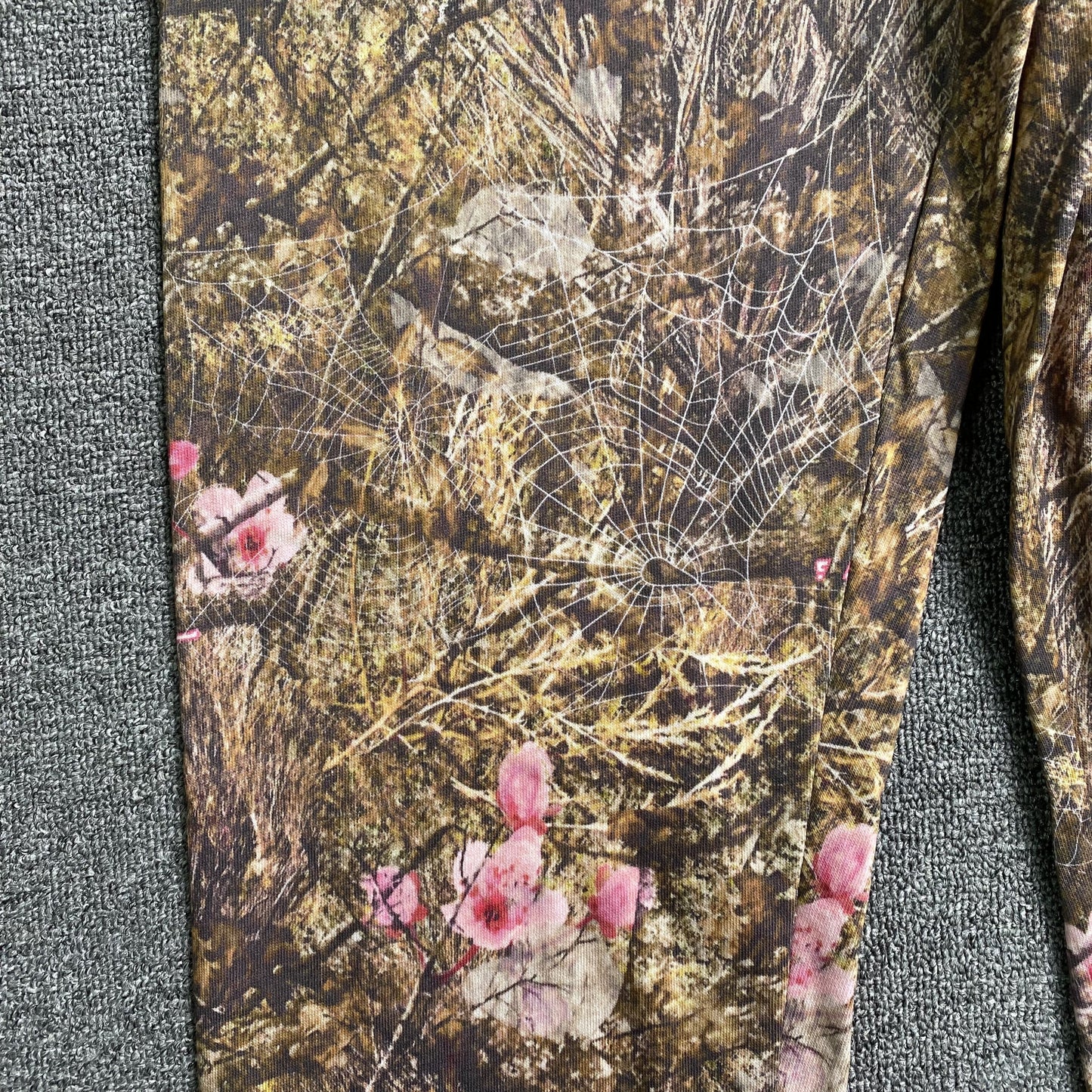 SP5DER REAL TREE OG WEB SWEATPANTS CAMO - Phantom Kicks