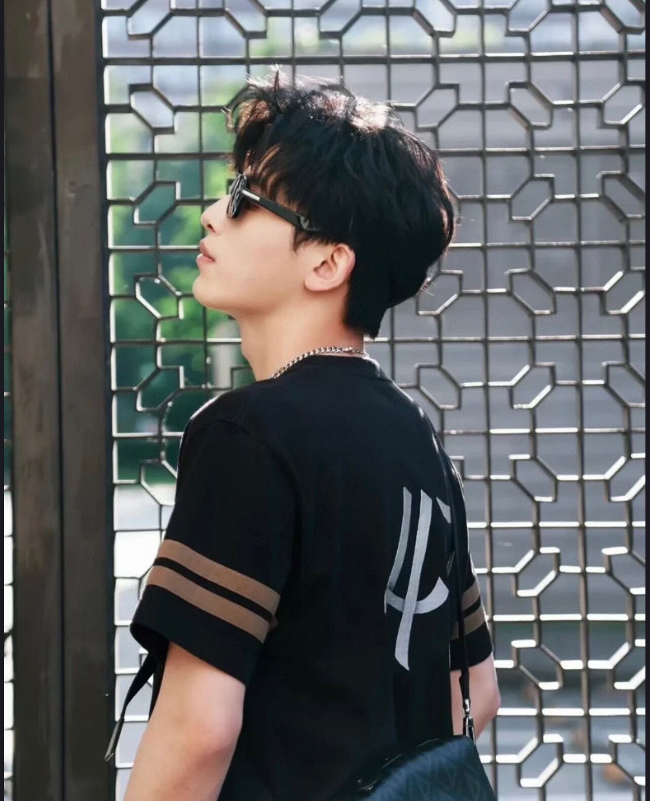 Dior Script Logo T-Shirt (Black) - Phantom Kicks