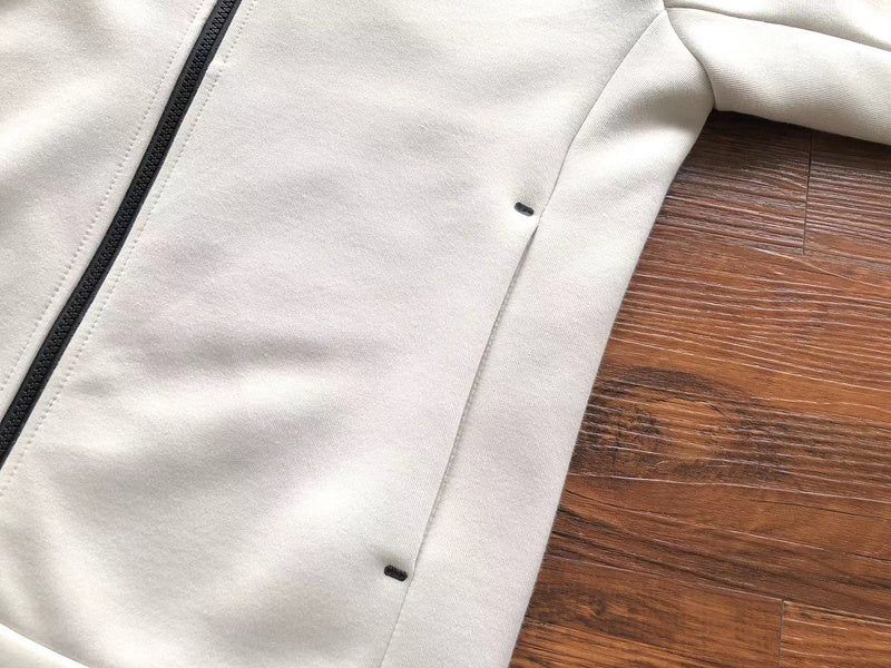 NIKE TECH FLEECE HOODIE x CREAMY WHITE - Phantom Kicks