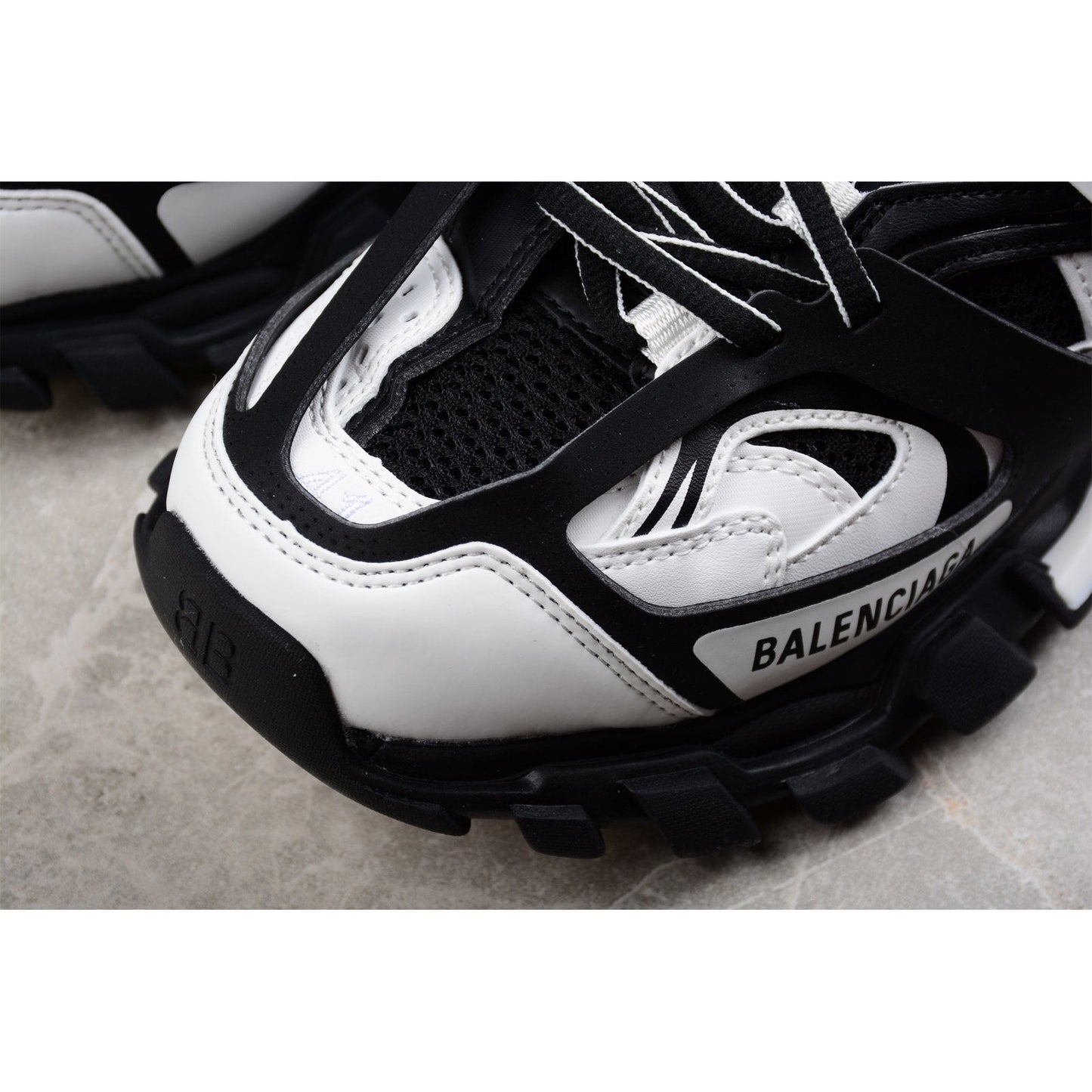 BALENCIAGA TRACK MULE x BLACK WHITE - Phantom Kicks