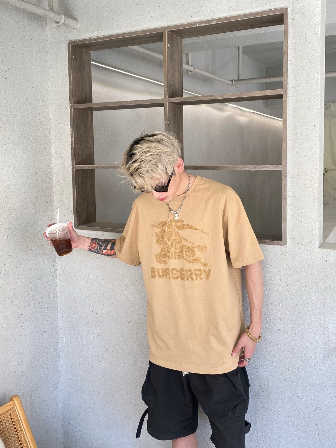 Burberry T-Shirt - Embroidered Knight Logo - Phantom Kicks
