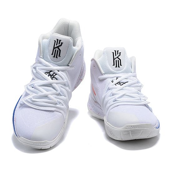 NIKE KYRIE 5 x UCONN HOME PE - Phantom Kicks