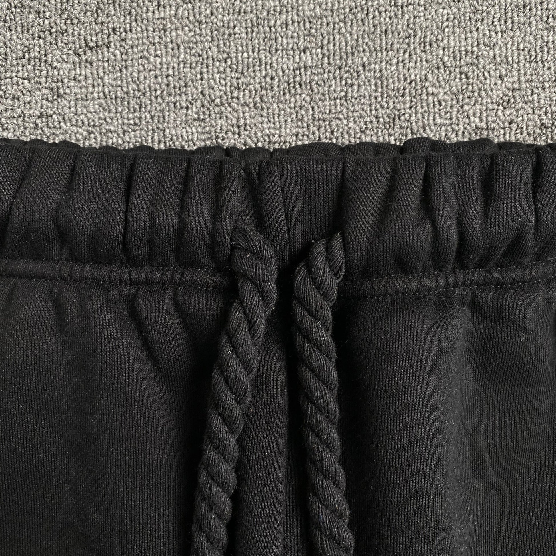 SYNA WORLD SYNA LOGO SWEATPANTS BLACK - Phantom Kicks