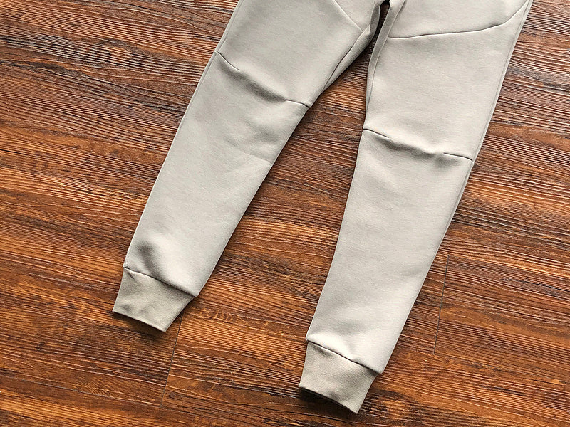 NIKE TECH FLEECE HOODIE x OLIVE GREY/ENIGMA STONE - Phantom Kicks