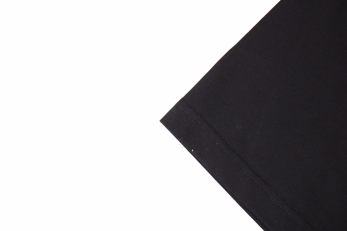 Burberry T-shirt with Gothic Logo - Phantom Kicks