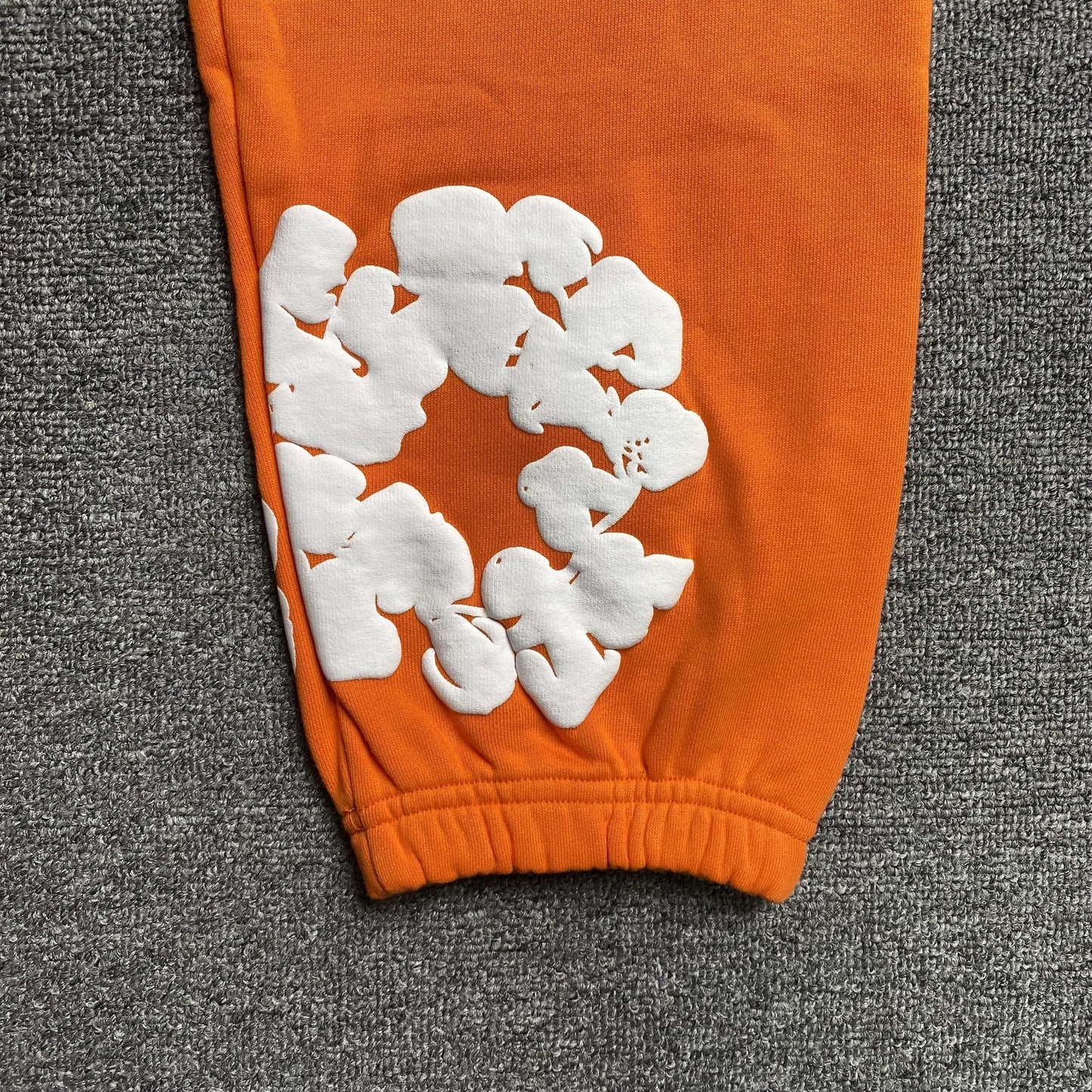 DENIM TEARS COTTON WREATH SWEATPANTS ORANGE - Phantom Kicks