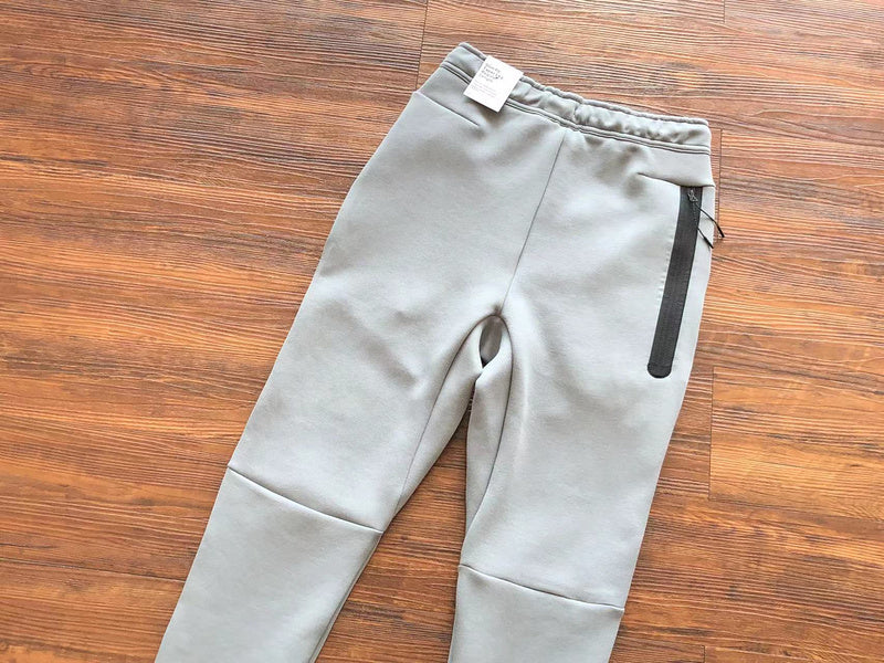 NIKE TECH FLEECE PANTS x GREY/WHITE - Phantom Kicks