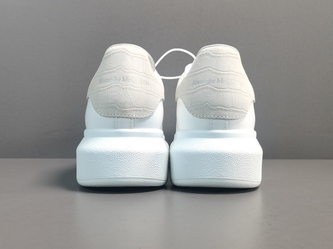 ALEXANDER MCQUEEN SNEAKERS x WHITE VANILLA - Phantom Kicks