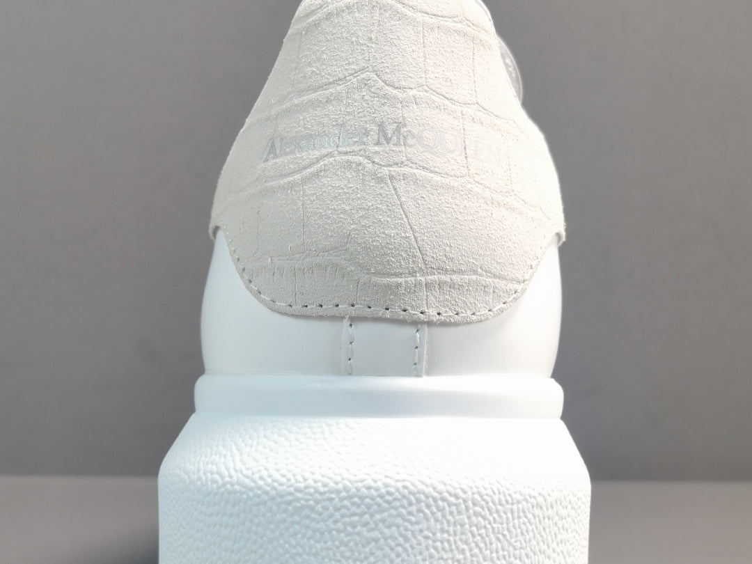 ALEXANDER MCQUEEN SNEAKERS x WHITE VANILLA - Phantom Kicks