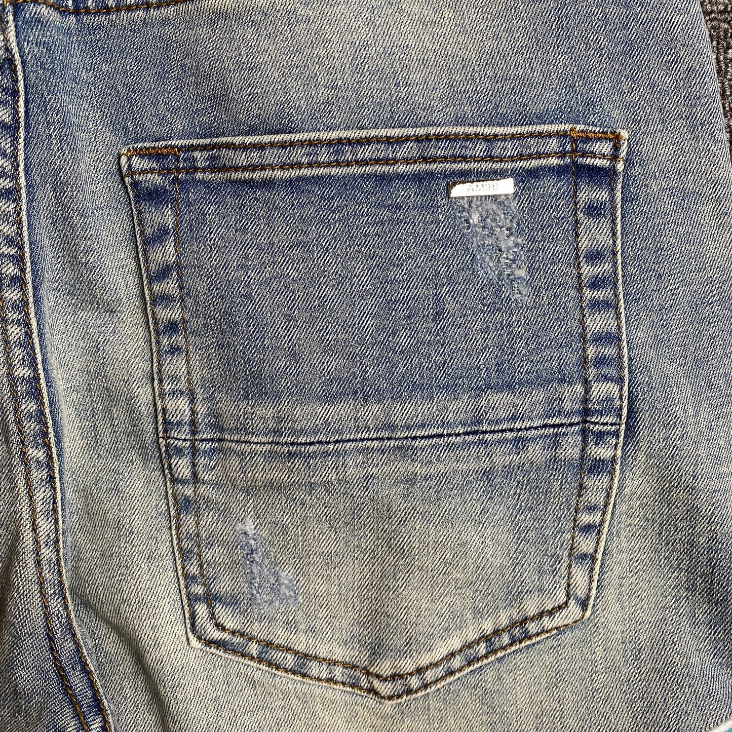 AMIRI VARSITY LOGO JEANS - Phantom Kicks