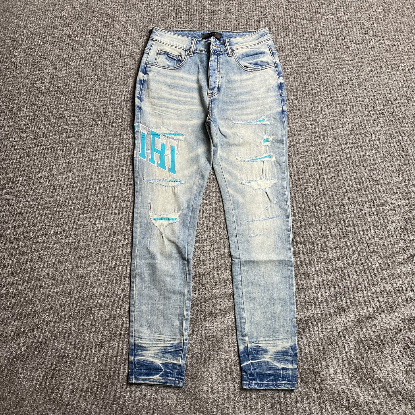 AMIRI VARSITY LOGO JEANS - Phantom Kicks