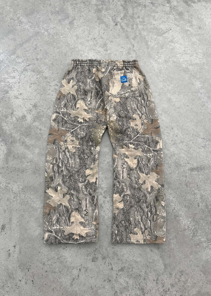 Y2K Women’s Camouflage Print Baggy Sweatpants – Unisex Streetwear, Multicolor, Casual & Comfortable - Phantom Kicks