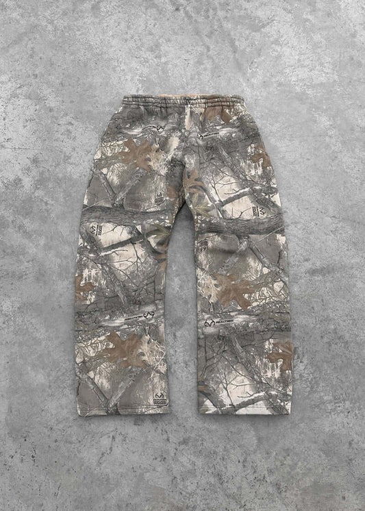 Y2K Women’s Camouflage Print Baggy Sweatpants – Unisex Streetwear, Multicolor, Casual & Comfortable - Phantom Kicks