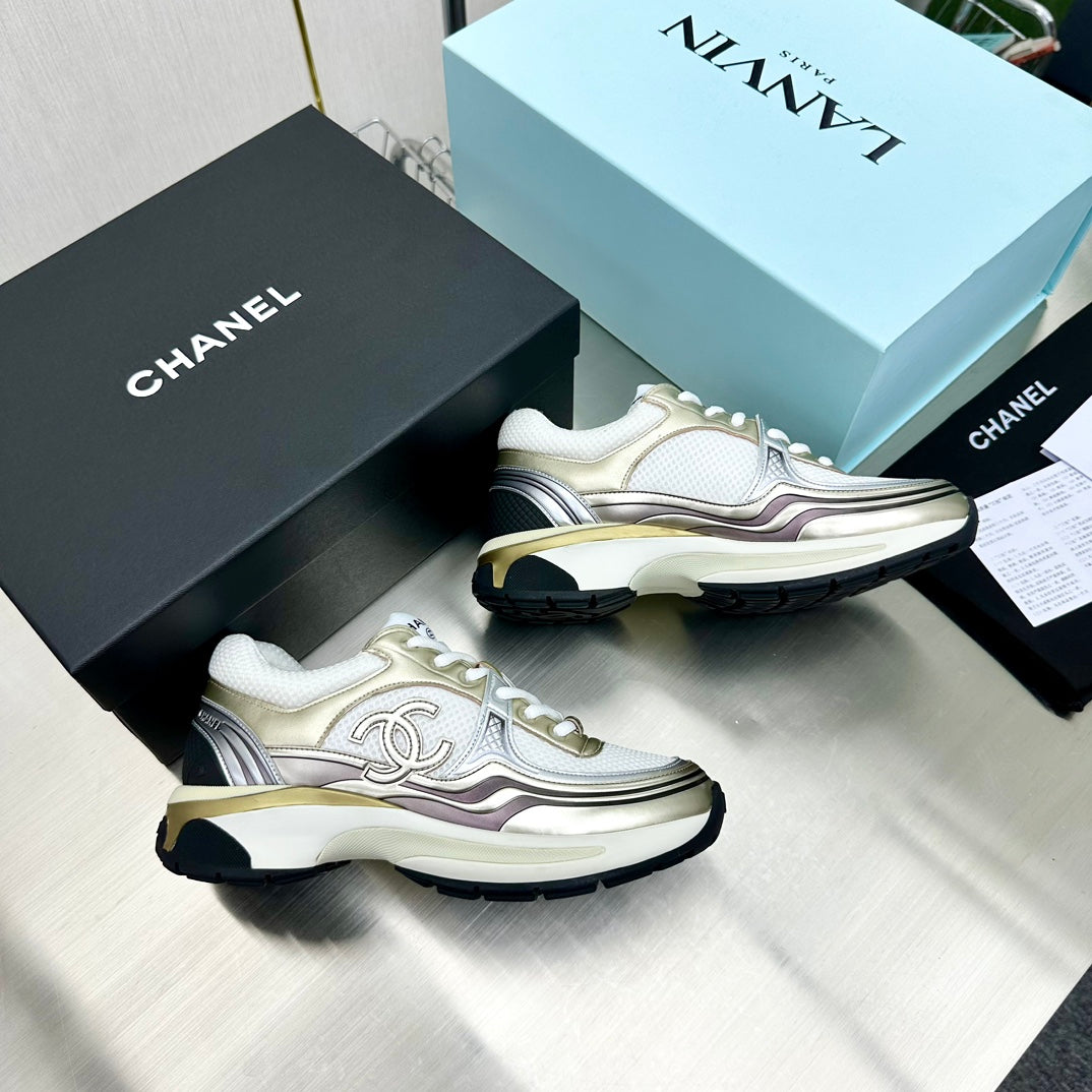 CHANEL CC RUNNERS SNEAKERS WHITE AND GOLD - Phantom Kicks