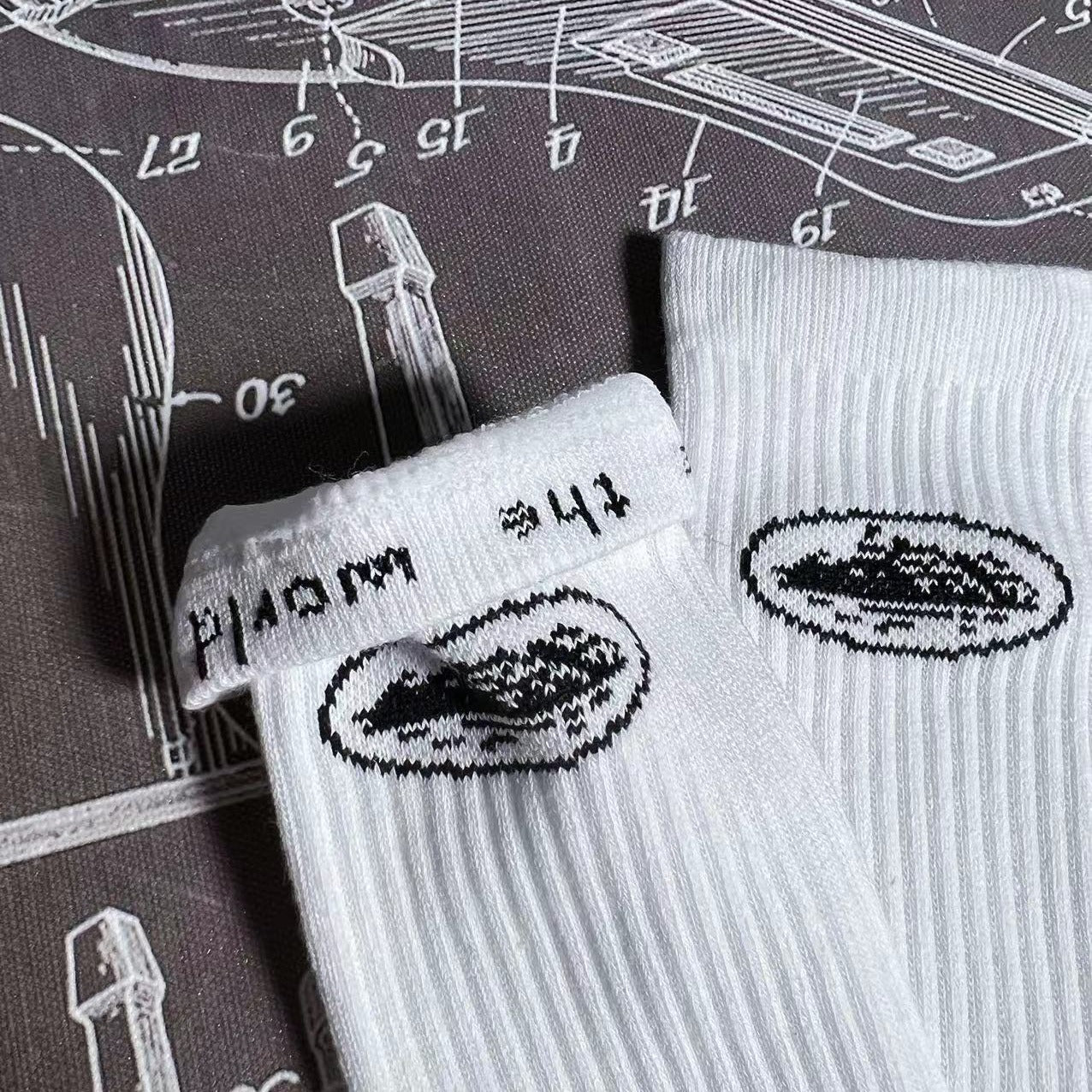 CORTEIZ ALCATRAZ SOCKS WHITE - Phantom Kicks