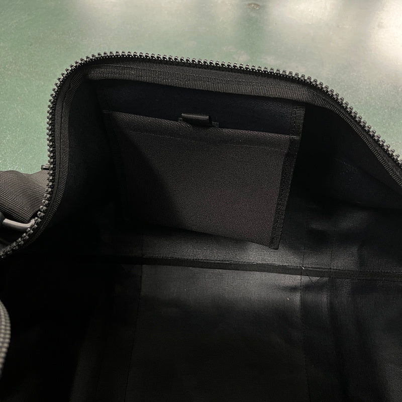 CORTEIZ DUFFLE BAG BLACK - Phantom Kicks