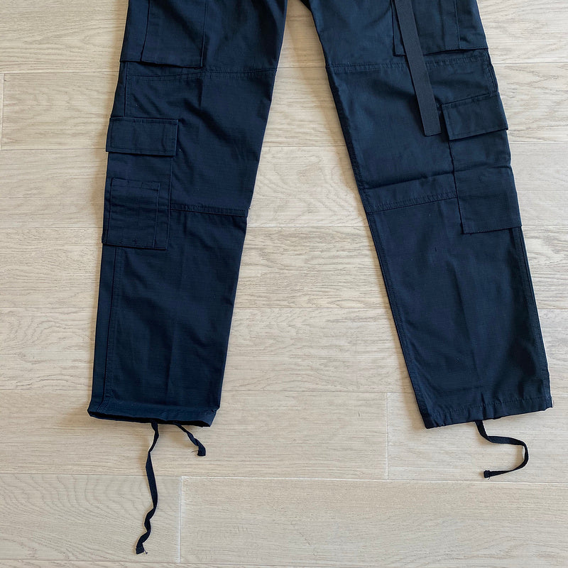 CORTEIZ GUERILLAZ CARGO PANTS RED/BLACK - Phantom Kicks