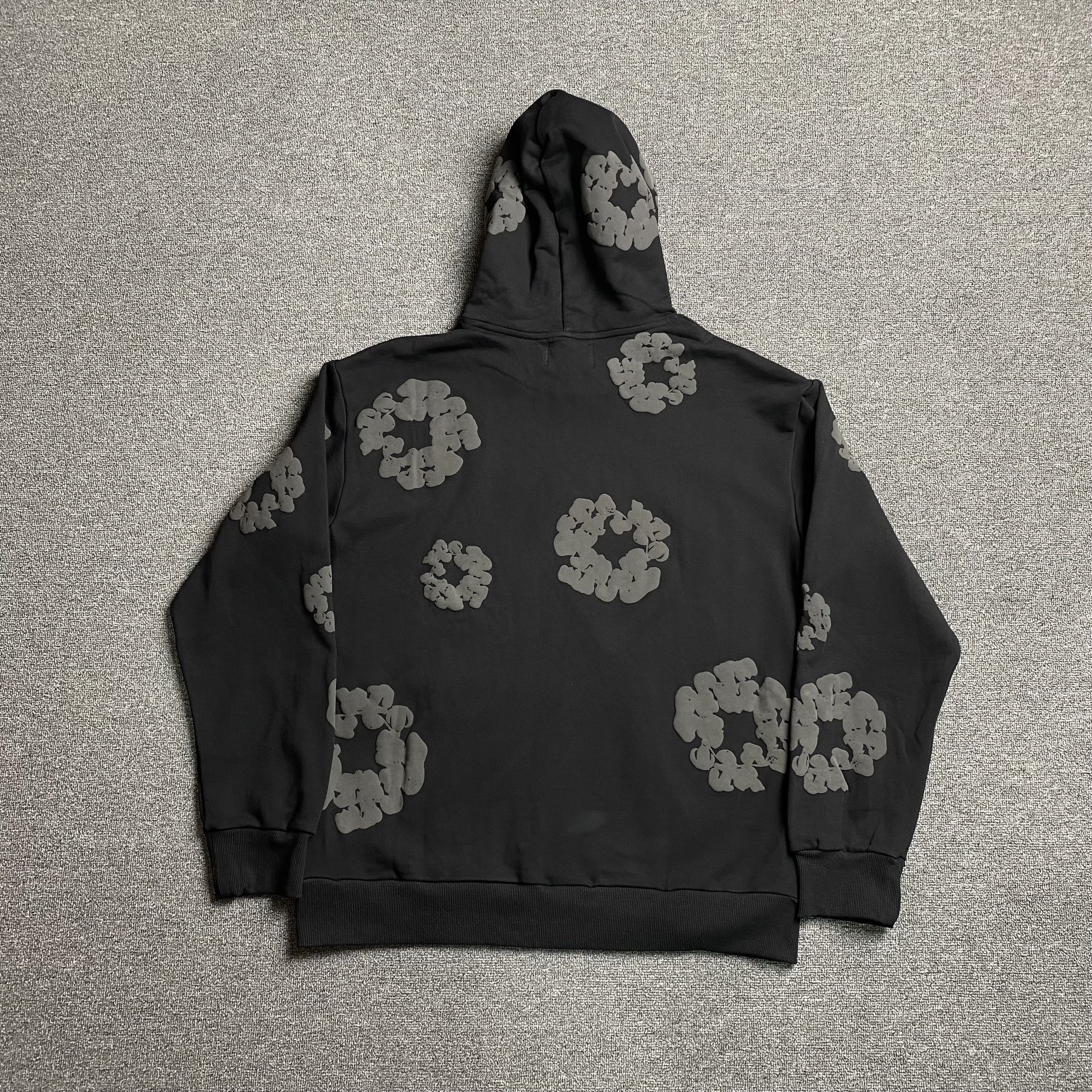 DENIM TEARS COTTON WREATH HOODIE MONOCHROME BLACK - Phantom Kicks