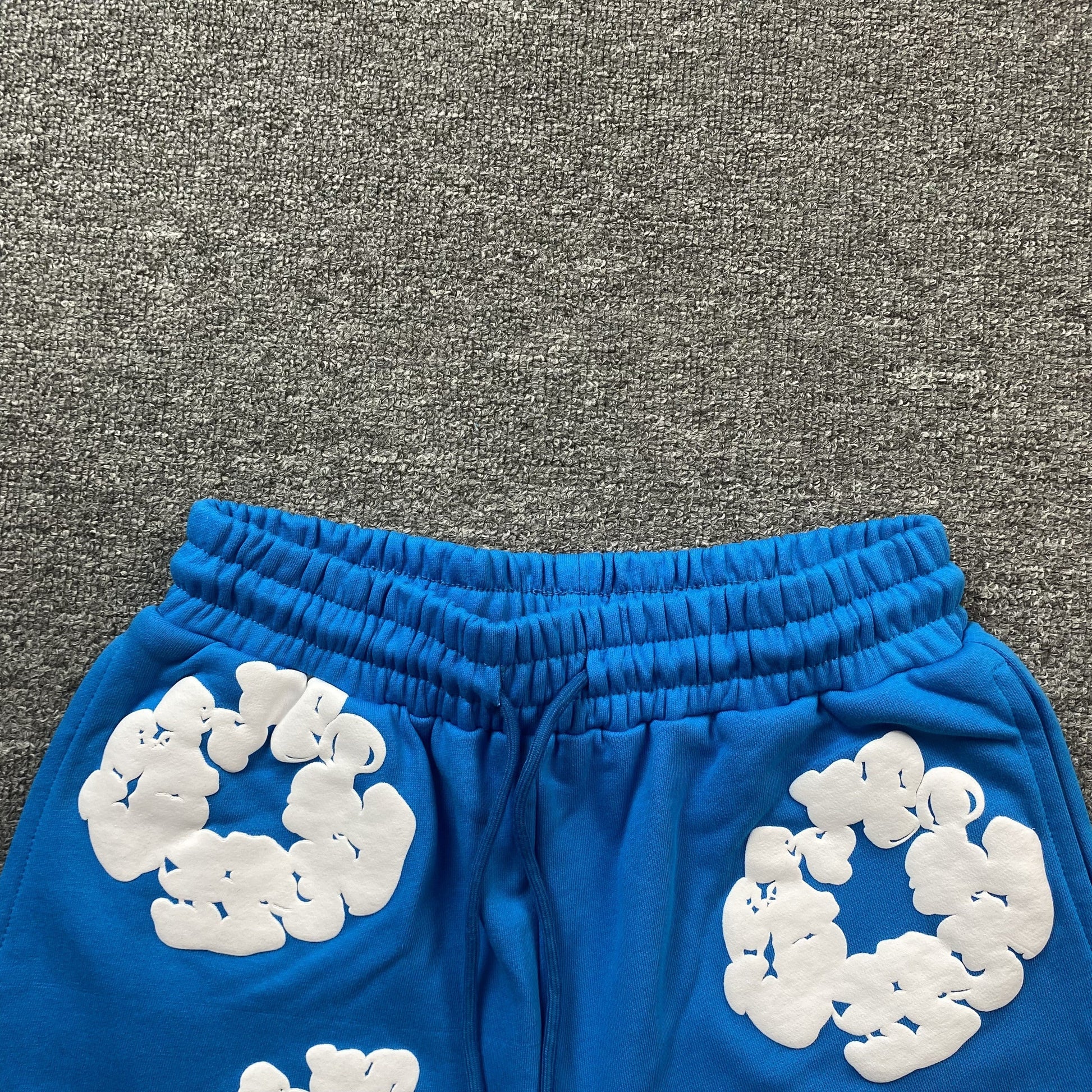 DENIM TEARS COTTON WREATH SHORTS AZURE BLUE - Phantom Kicks