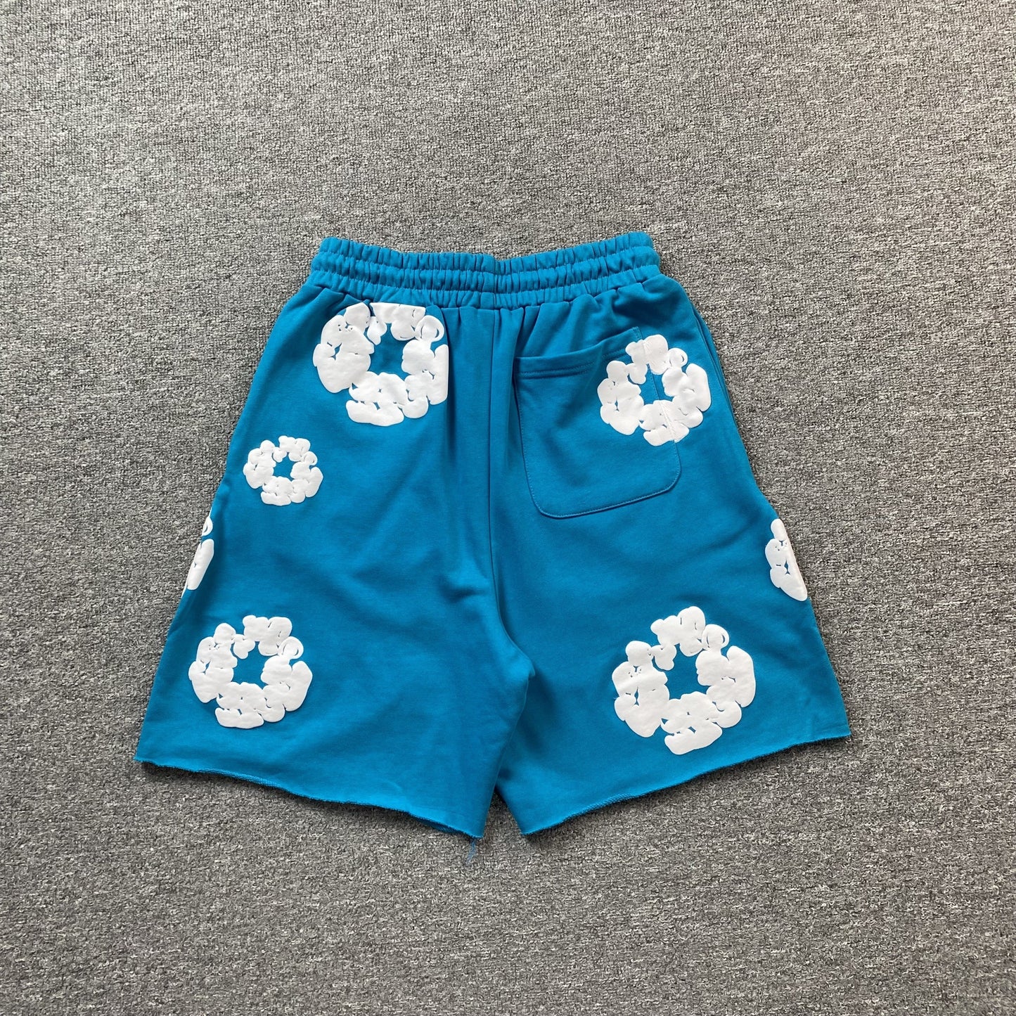 DENIM TEARS COTTON WREATH SHORTS CERULEAN - Phantom Kicks