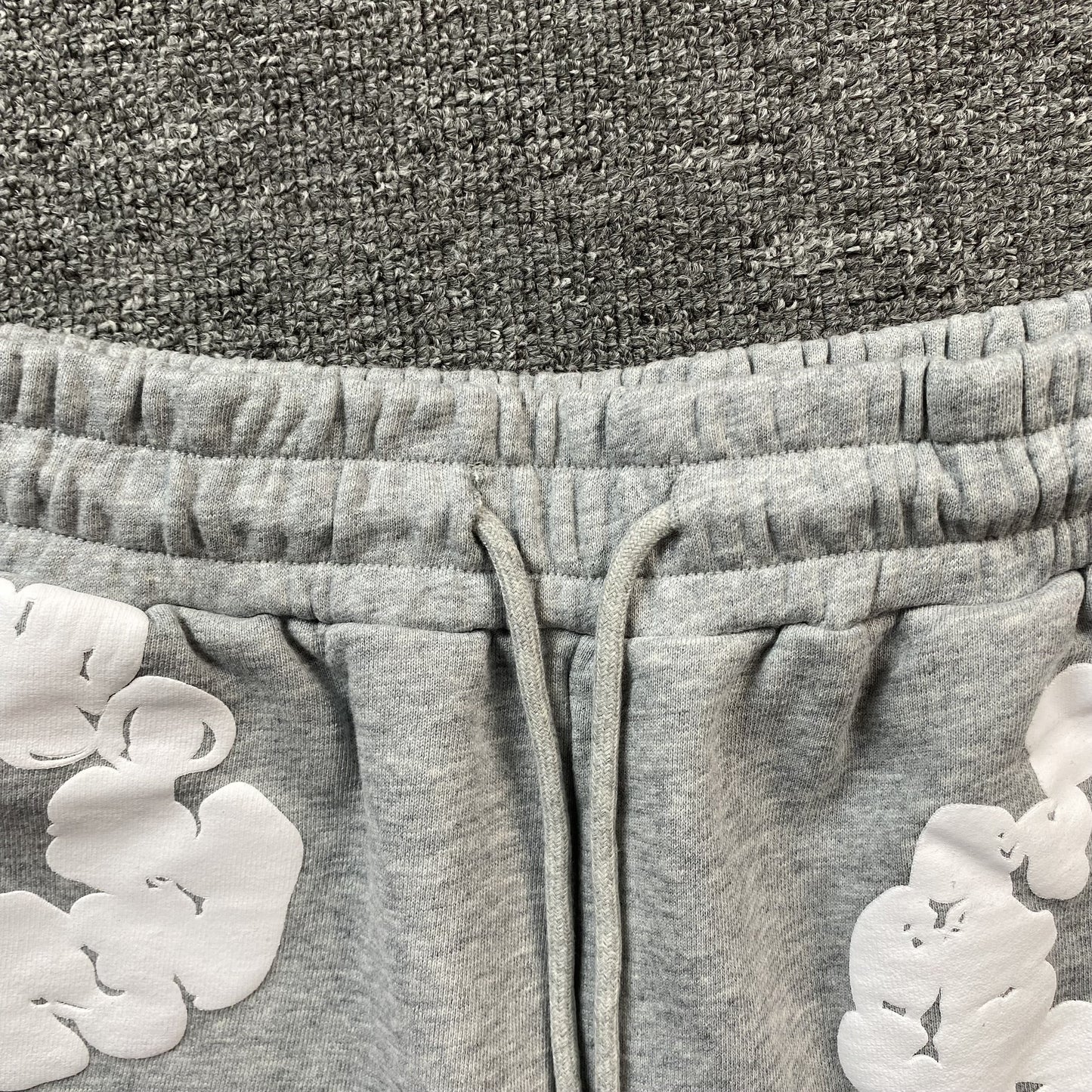 DENIM TEARS COTTON WREATH SHORTS GREY - Phantom Kicks