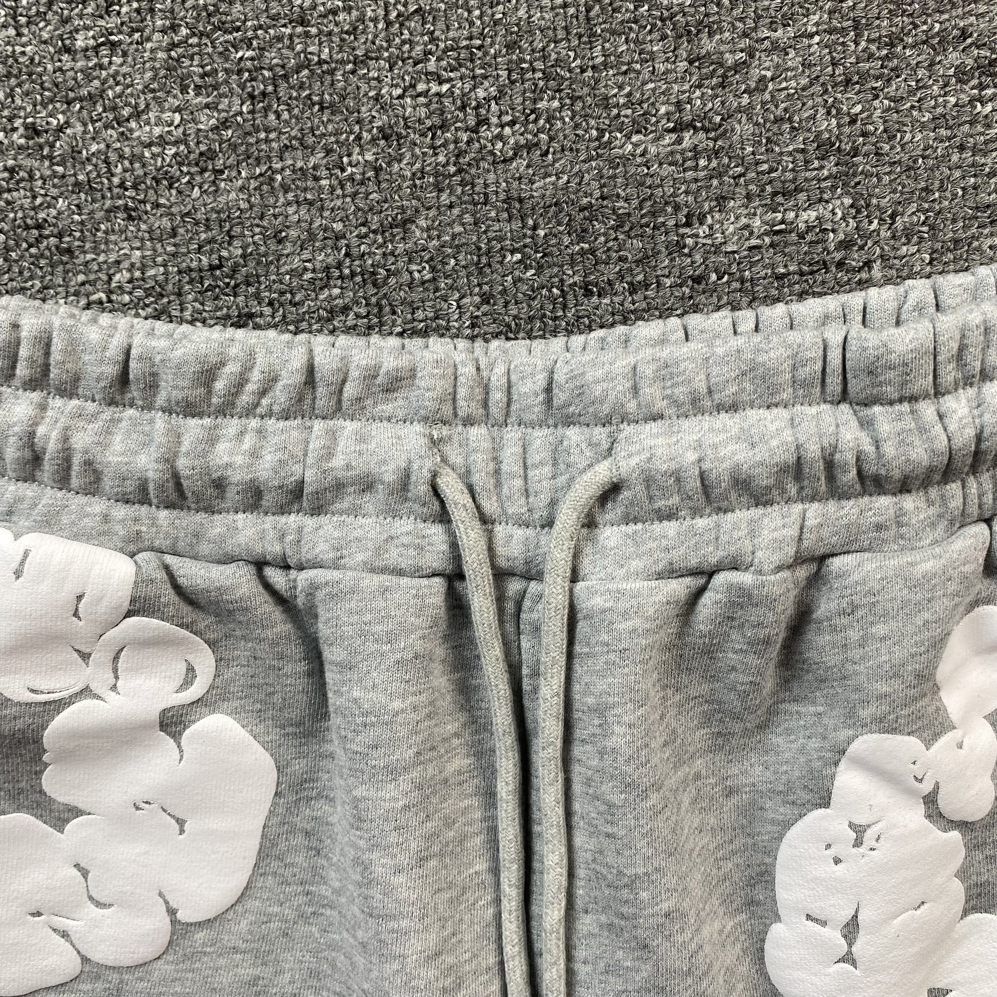 DENIM TEARS COTTON WREATH SHORTS GREY - Phantom Kicks