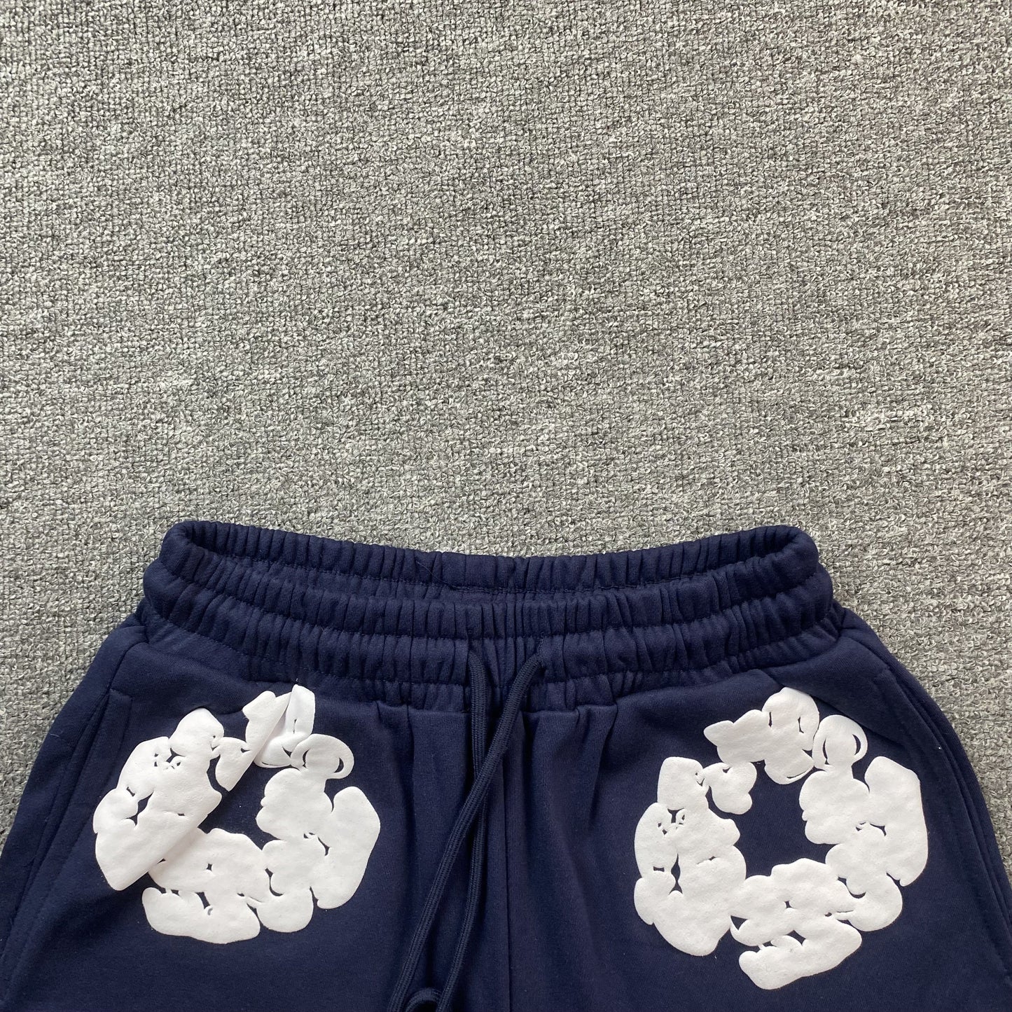 DENIM TEARS COTTON WREATH SHORTS NAVY - Phantom Kicks